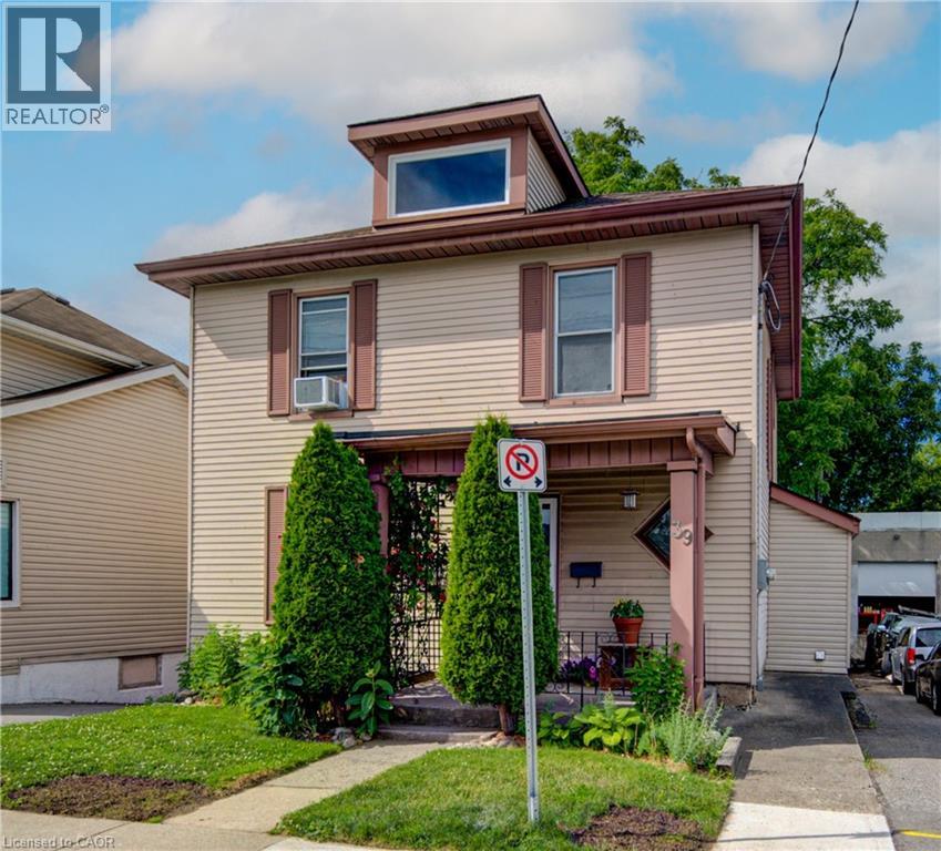 39 Kerr Street, Cambridge, Ontario  N1R 4A4 - Photo 2 - 40843645