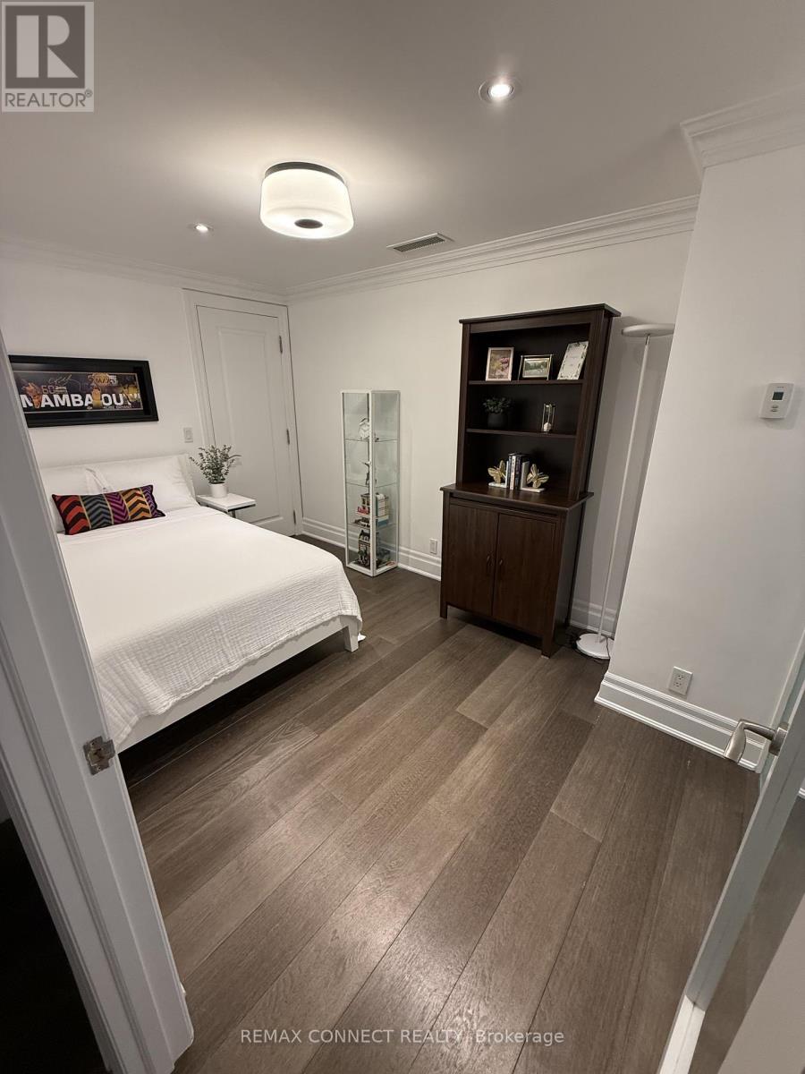 303 - 68 Yorkville Avenue, Toronto, Ontario  M5R 3V7 - Photo 10 - C13490076
