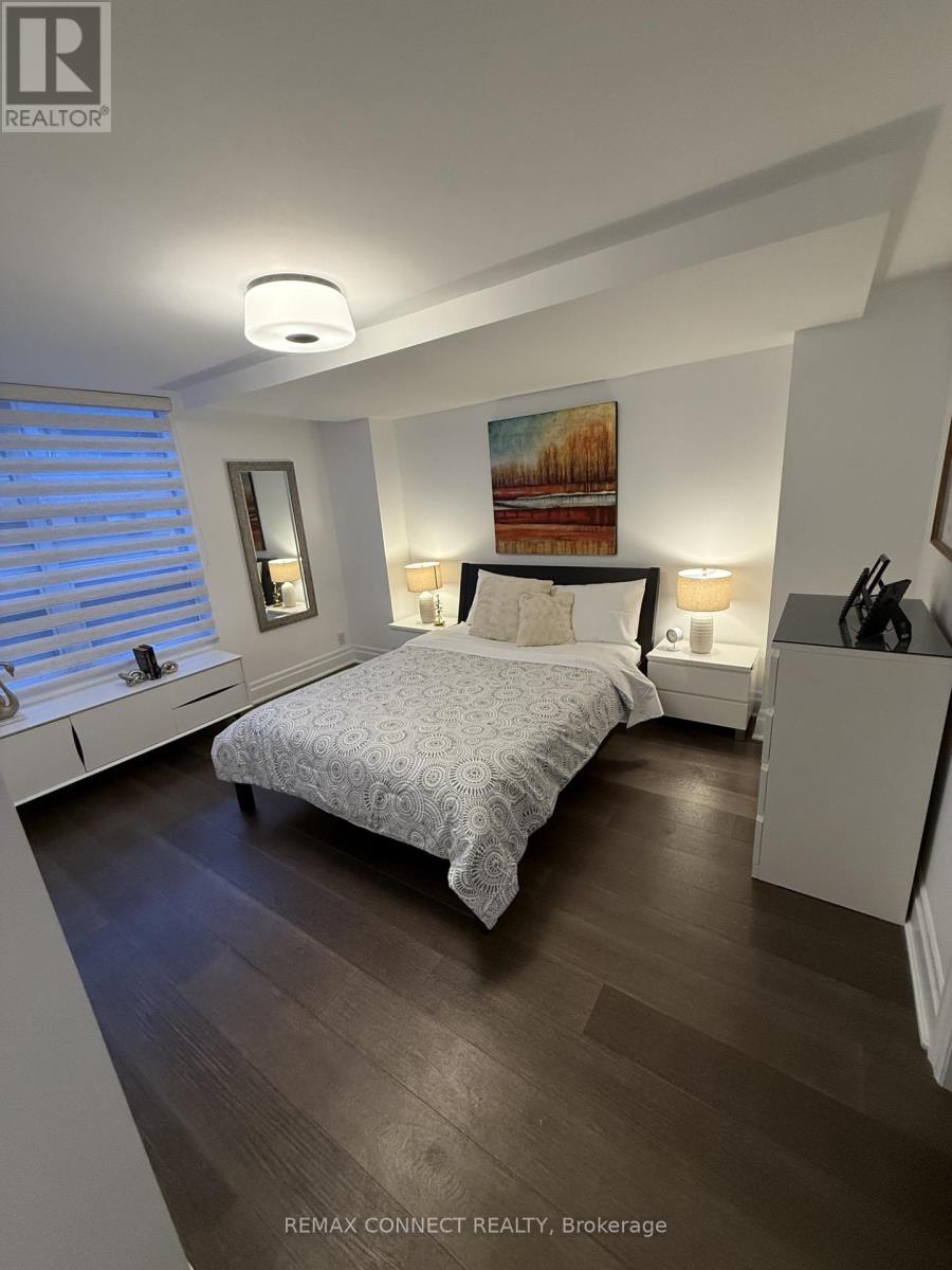 303 - 68 Yorkville Avenue, Toronto, Ontario  M5R 3V7 - Photo 12 - C13490076