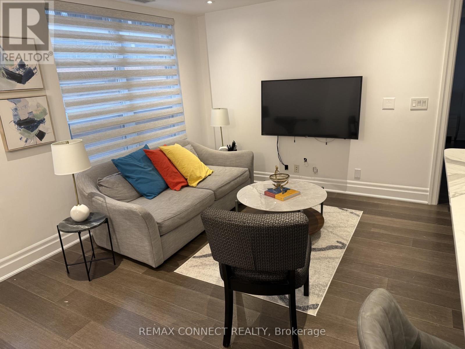 303 - 68 Yorkville Avenue, Toronto, Ontario  M5R 3V7 - Photo 6 - C13490076