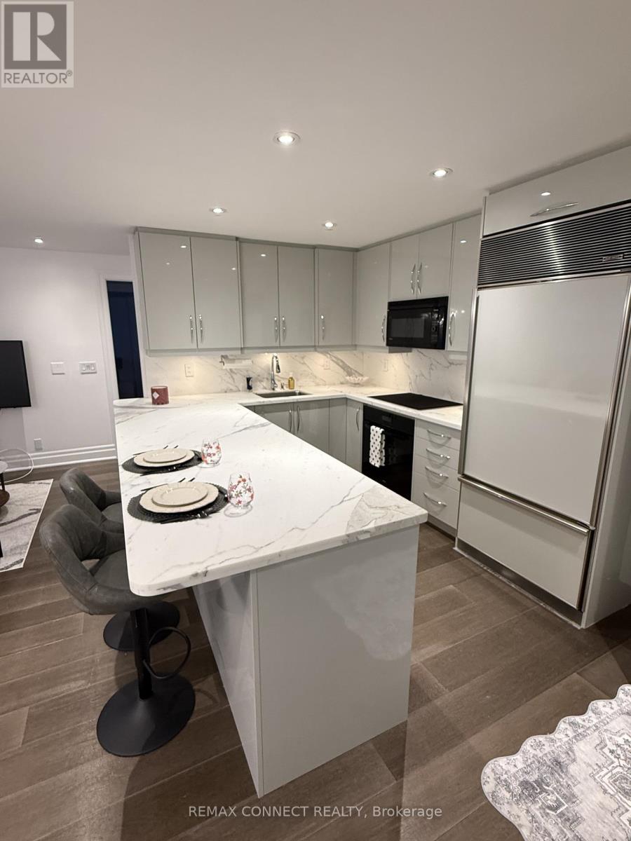 303 - 68 Yorkville Avenue, Toronto, Ontario  M5R 3V7 - Photo 4 - C13490076