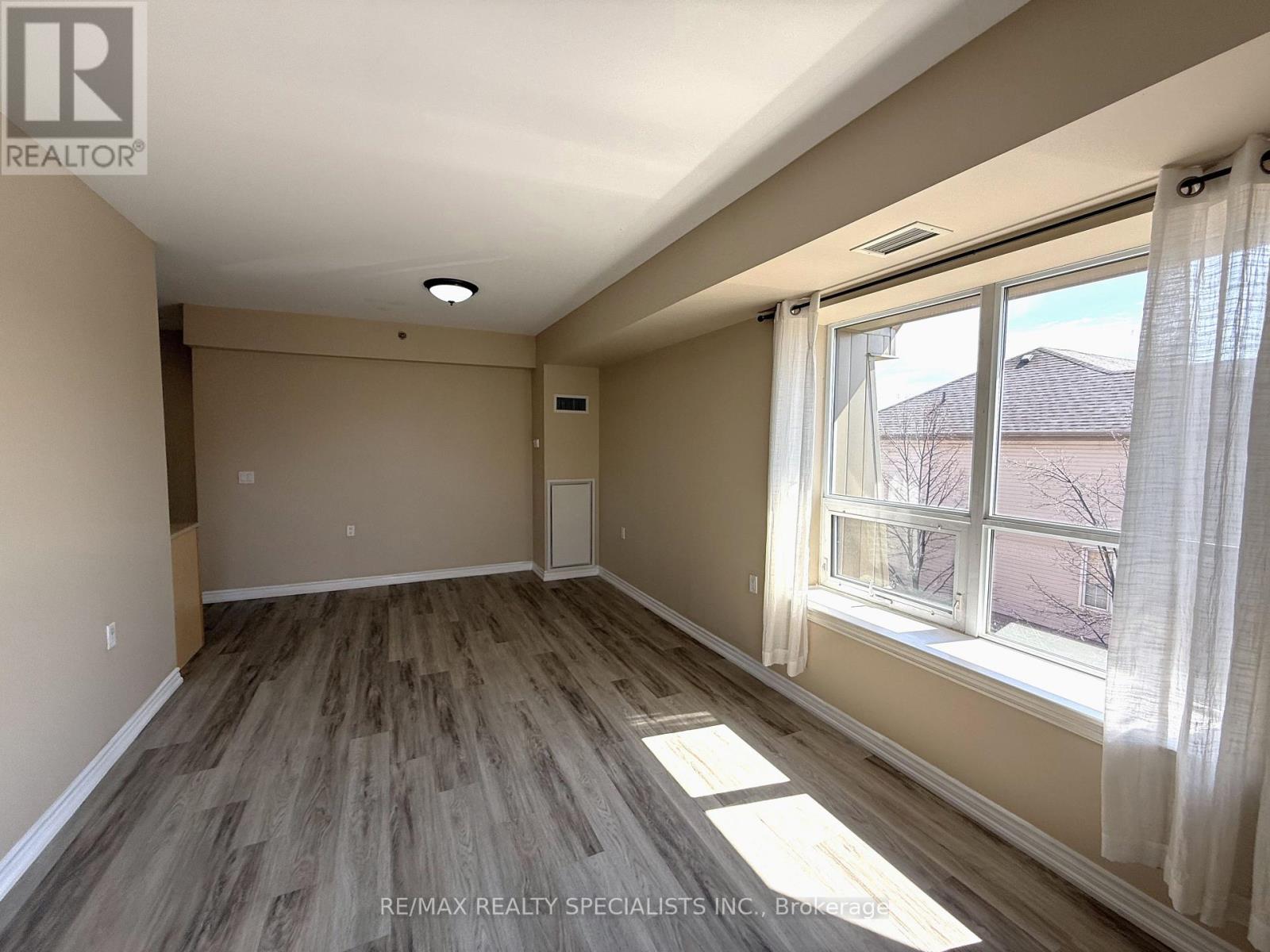 305 - 830 Scollard Court, Mississauga, Ontario  L5V 0A2 - Photo 15 - W13505454