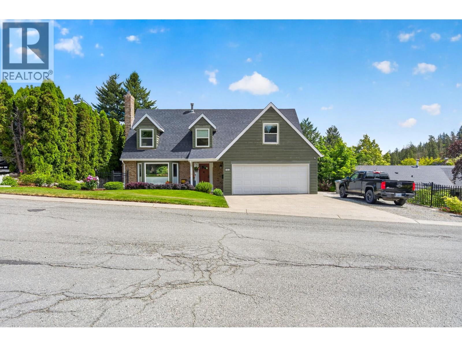 696 Gleneagles Drive