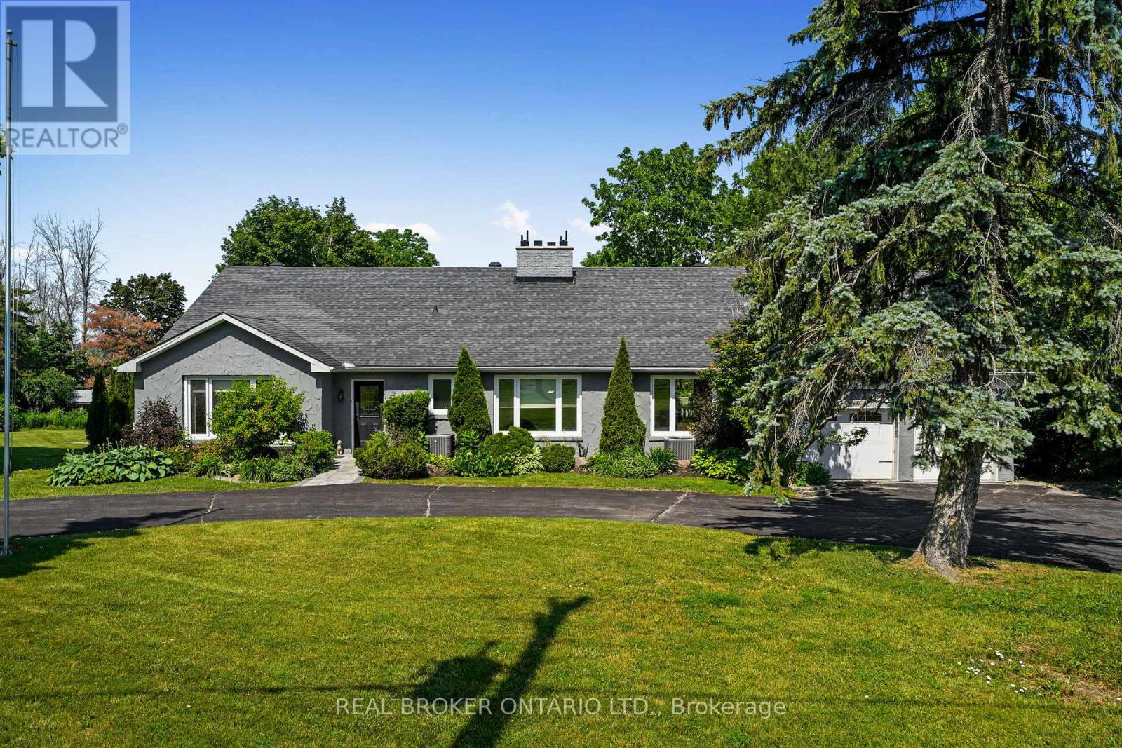 1018 WARD STREET E, Selwyn, Ontario