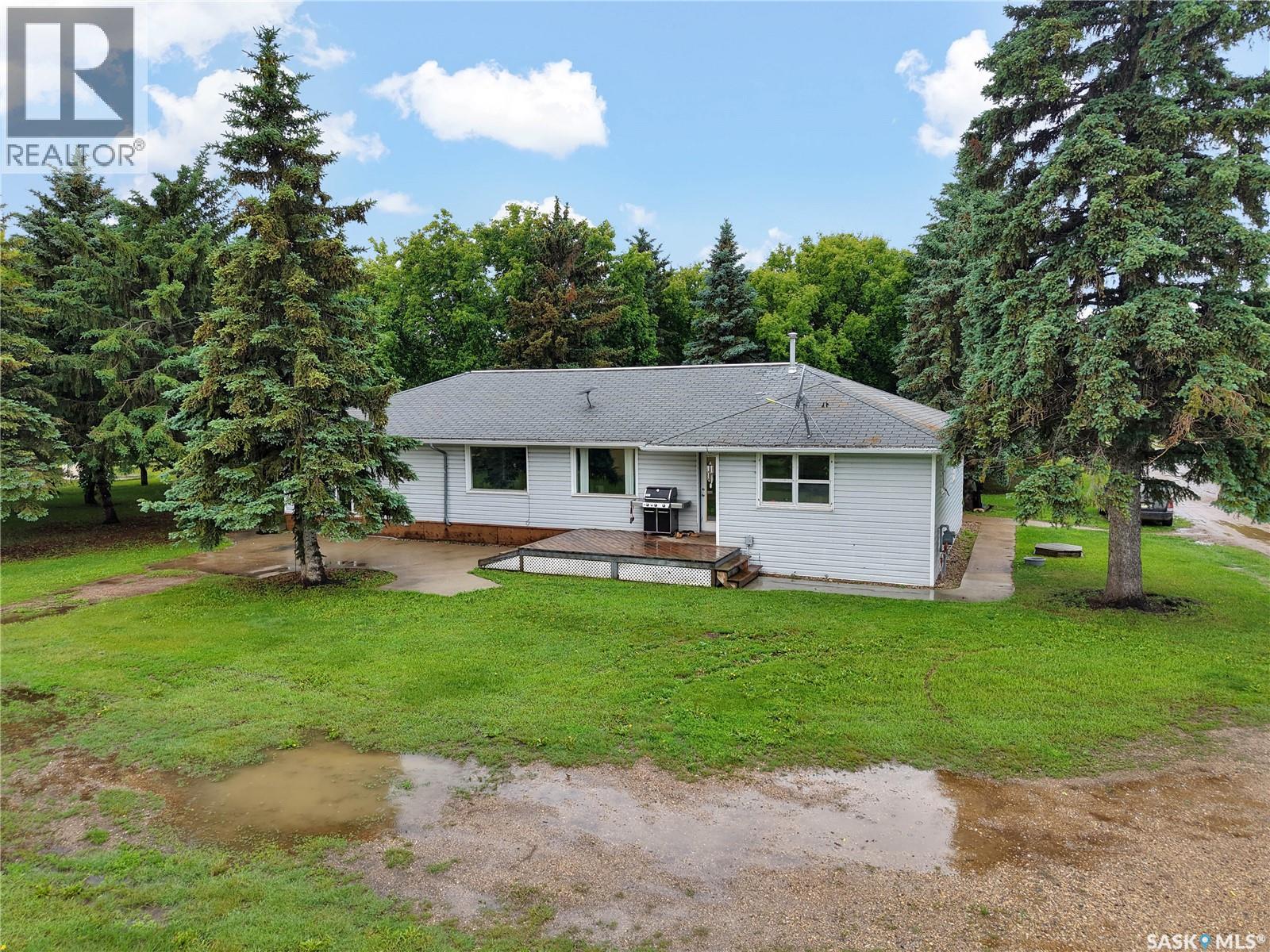 Bueckert Acreage, Rosthern Rm No. 403