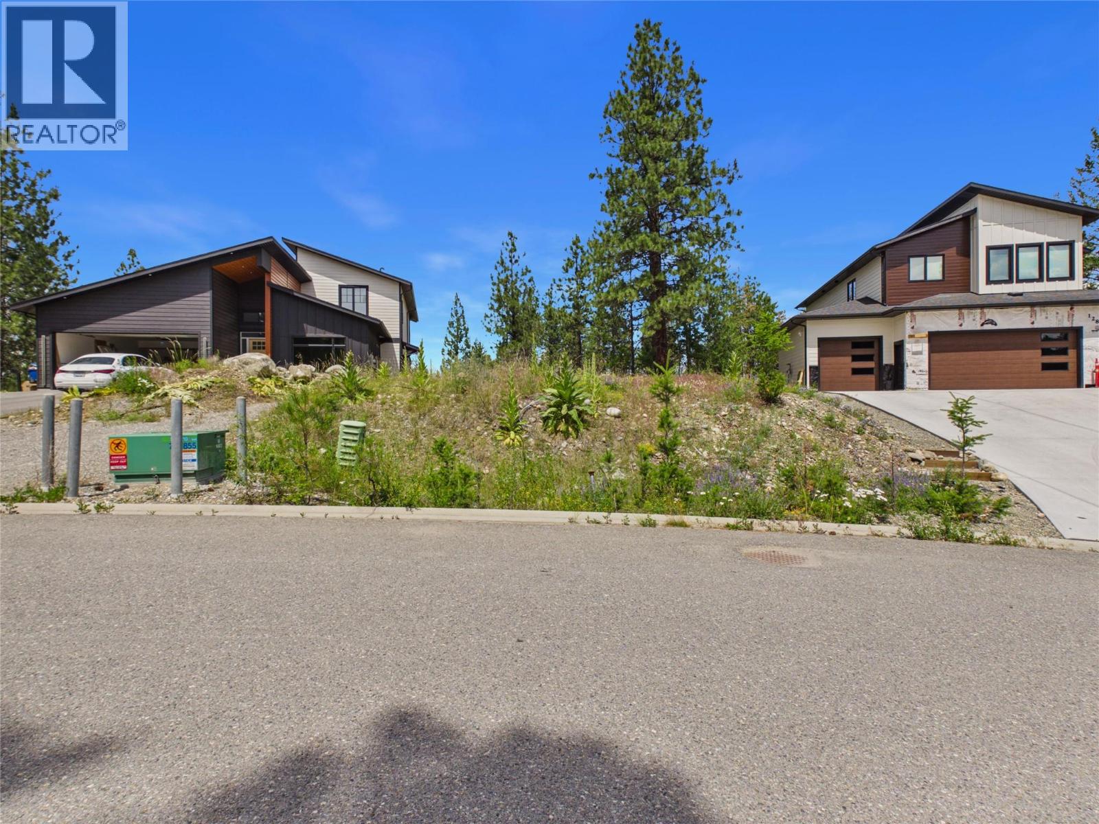 124 Plateau Place, Cranbrook, British Columbia V1C 0C6 - Photo 1 - 10393122