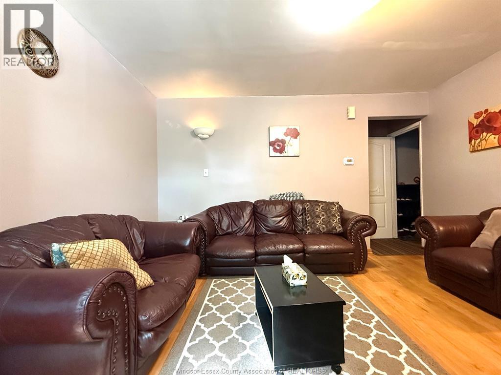 1566 Curry Avenue, Windsor, Ontario  N9B 3P1 - Photo 4 - 26015620