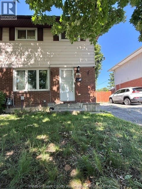 1566 CURRY AVENUE, Windsor, Ontario