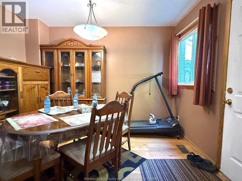 1566 Curry Avenue, Windsor, Ontario  N9B 3P1 - Photo 9 - 26015620