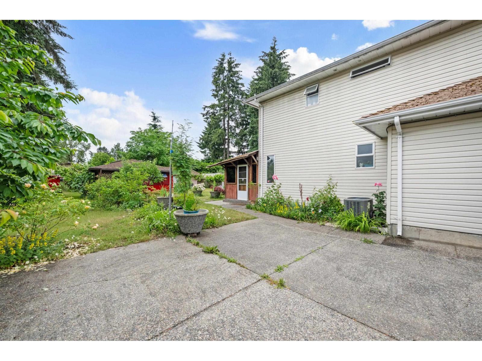14710 106 Avenue, Surrey, British Columbia  V3R 5Y1 - Photo 3 - R3141228