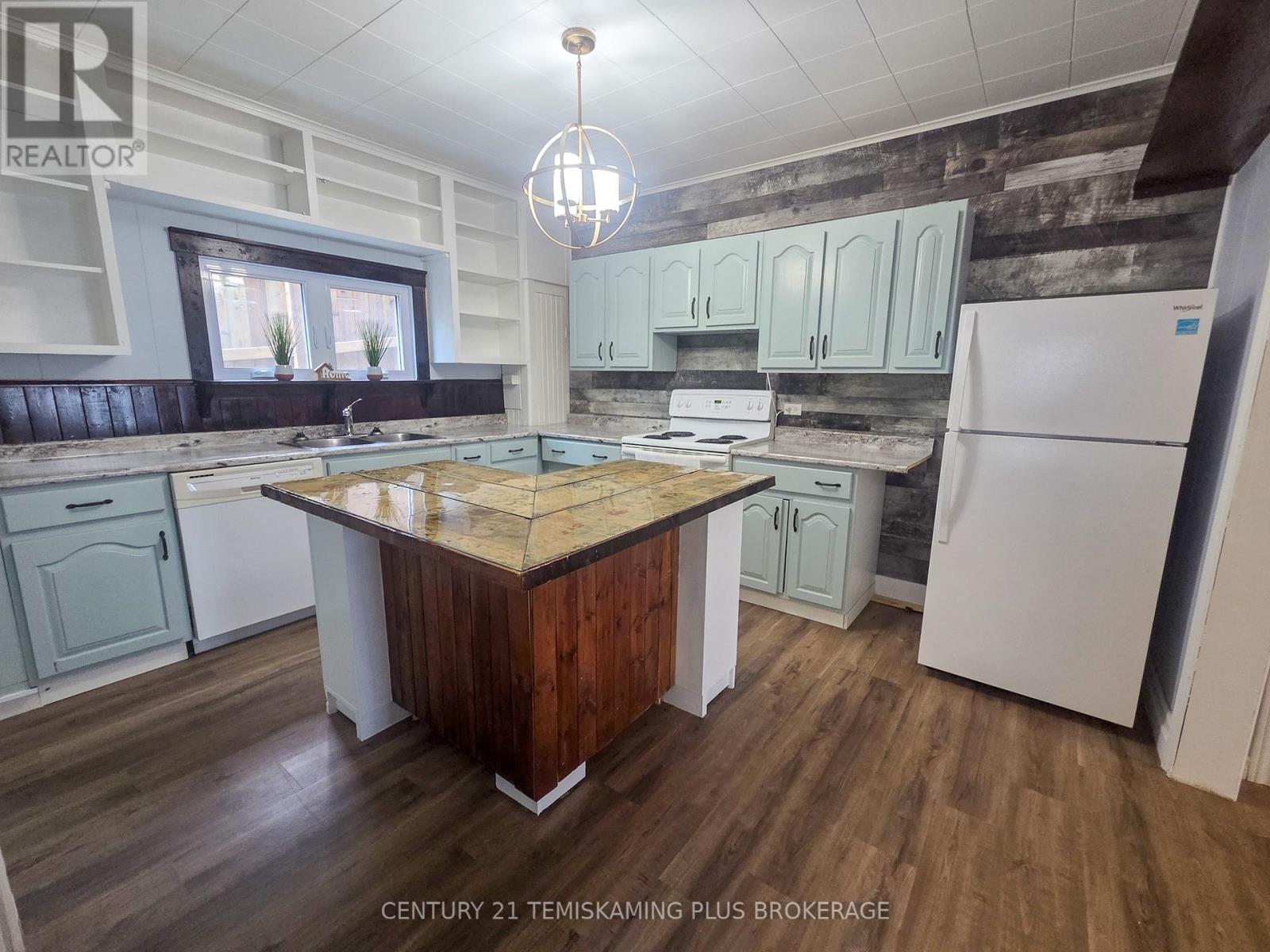 24 Baker Street, Cobalt, Ontario  P0J 1C0 - Photo 5 - T13505666