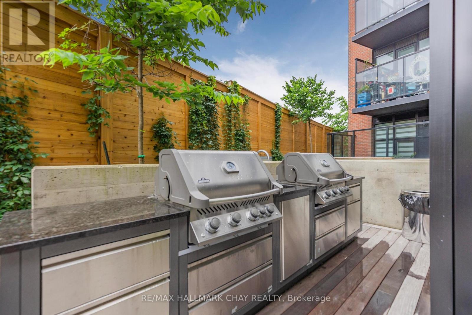 110 - 2300 St. Clair Avenue W, Toronto, Ontario  M6N 1K8 - Photo 25 - W13422208