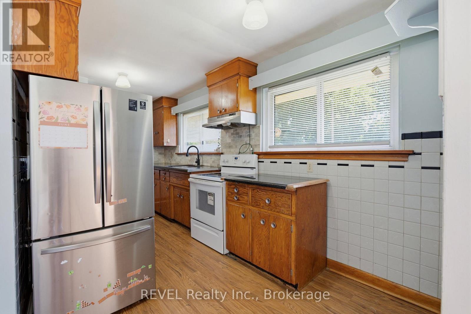 6427 Burdette Drive, Niagara Falls, Ontario L2E 5H4 - Photo 6 - X13505614