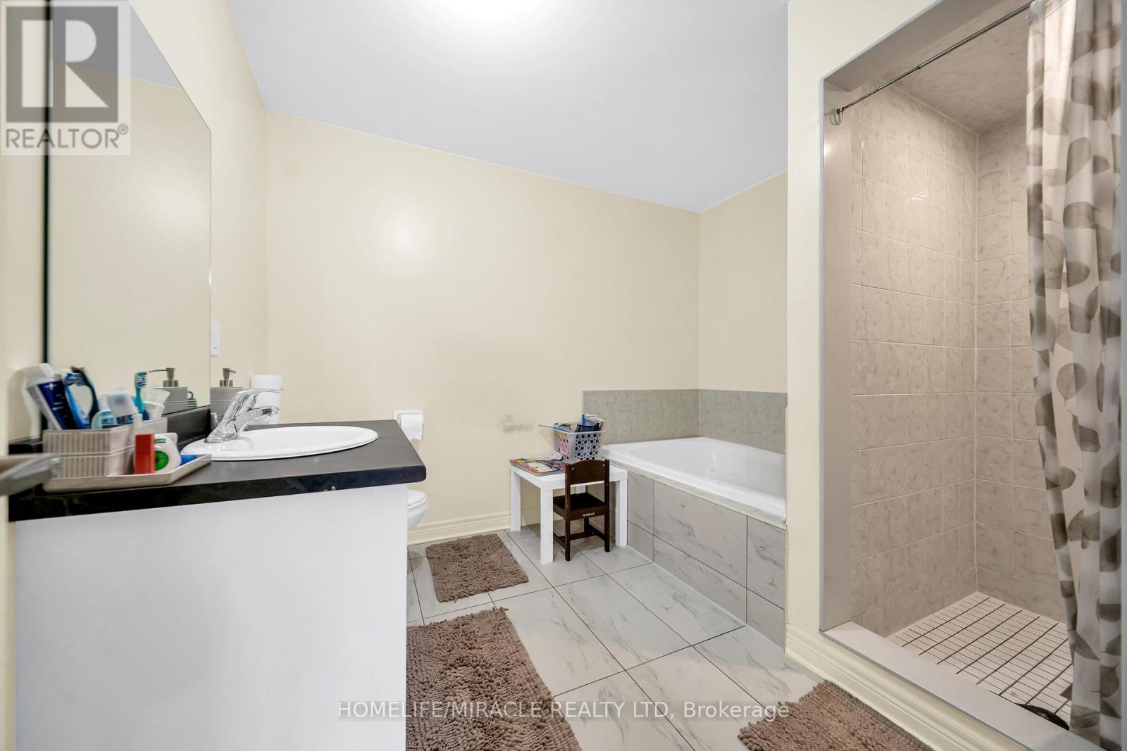 1195 Kettering Drive, Oshawa, Ontario  L1K 1A6 - Photo 23 - E13505288