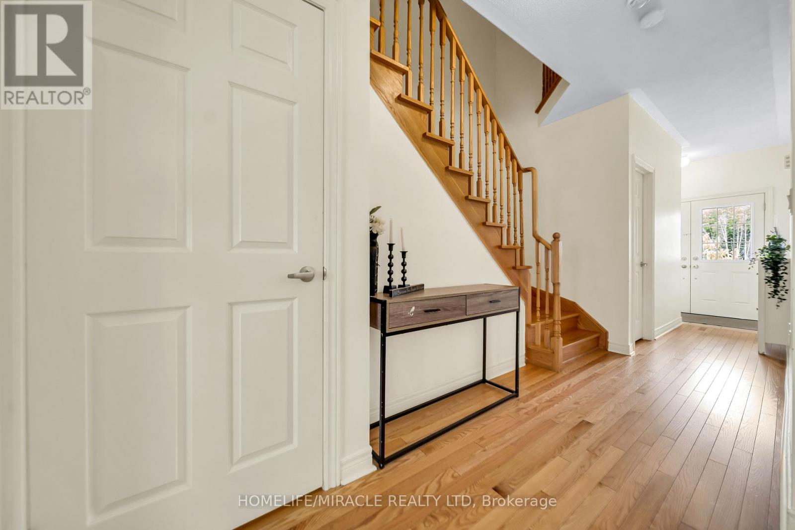 1195 Kettering Drive, Oshawa, Ontario  L1K 1A6 - Photo 6 - E13505288