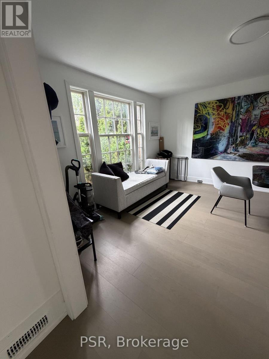 205 Cortleigh Boulevard, Toronto, Ontario  M5N 1P6 - Photo 5 - C13490194