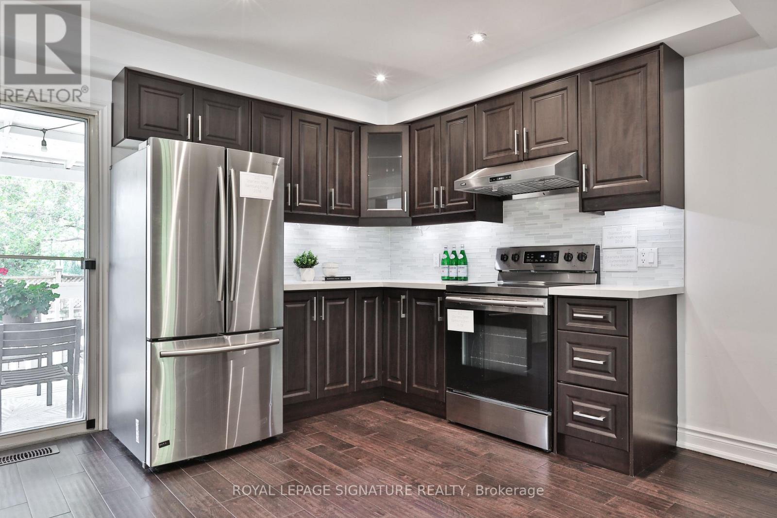 280 Gowan Avenue, Toronto, Ontario  M4J 2K6 - Photo 18 - E13434786