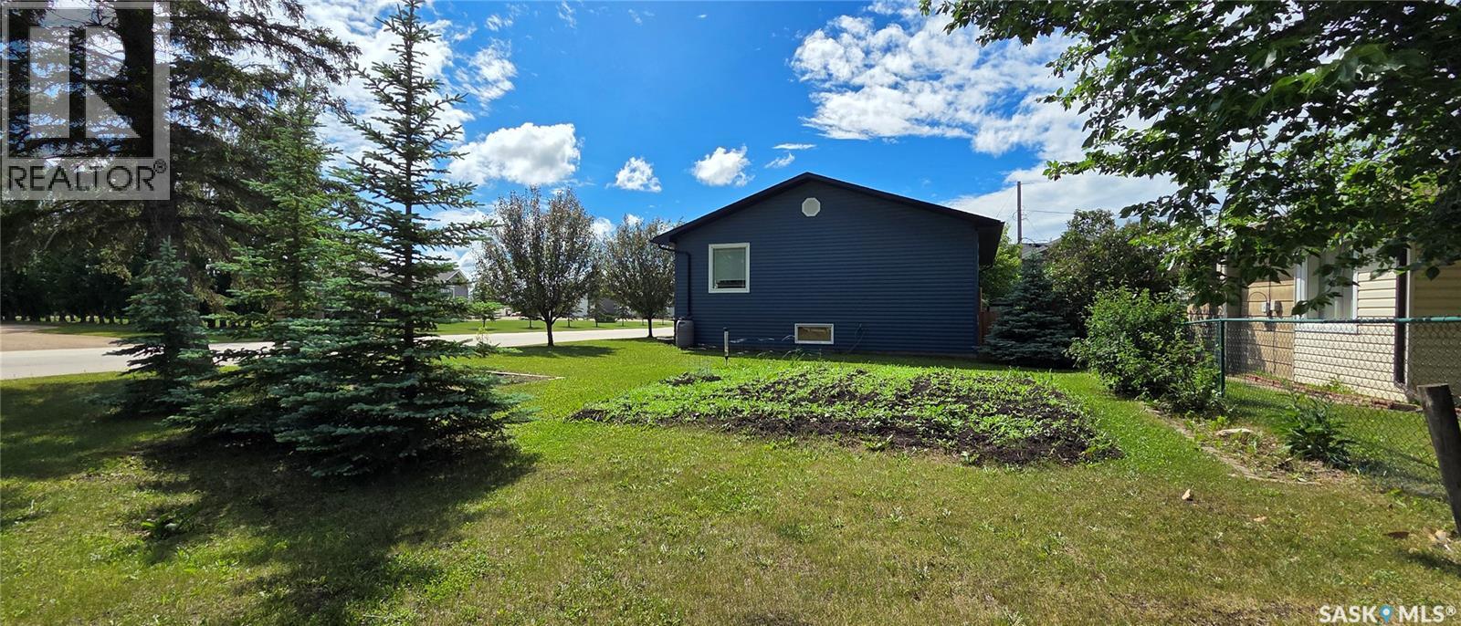 1101 94th Street, Tisdale, Saskatchewan  S0E 1T0 - Photo 3 - SK041087