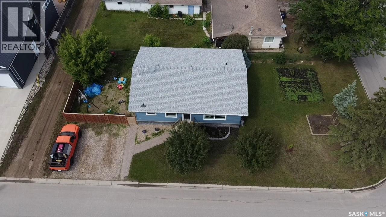 1101 94th Street, Tisdale, Saskatchewan  S0E 1T0 - Photo 5 - SK041087