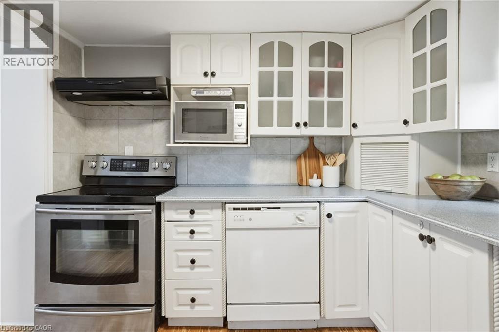 55 East 32nd Street, Hamilton, Ontario  L8V 3R7 - Photo 11 - 40841556