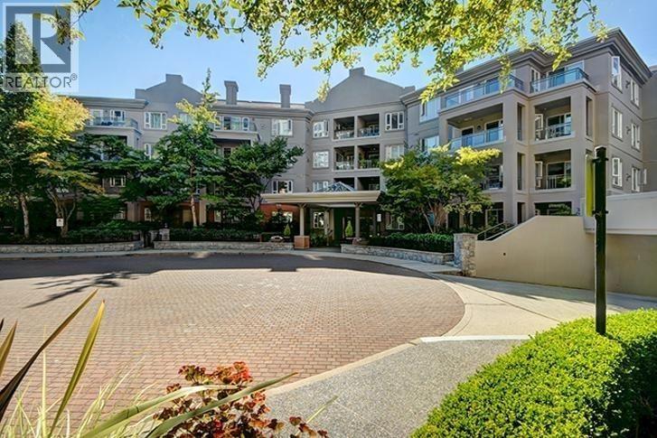204 5683 HAMPTON PLACE