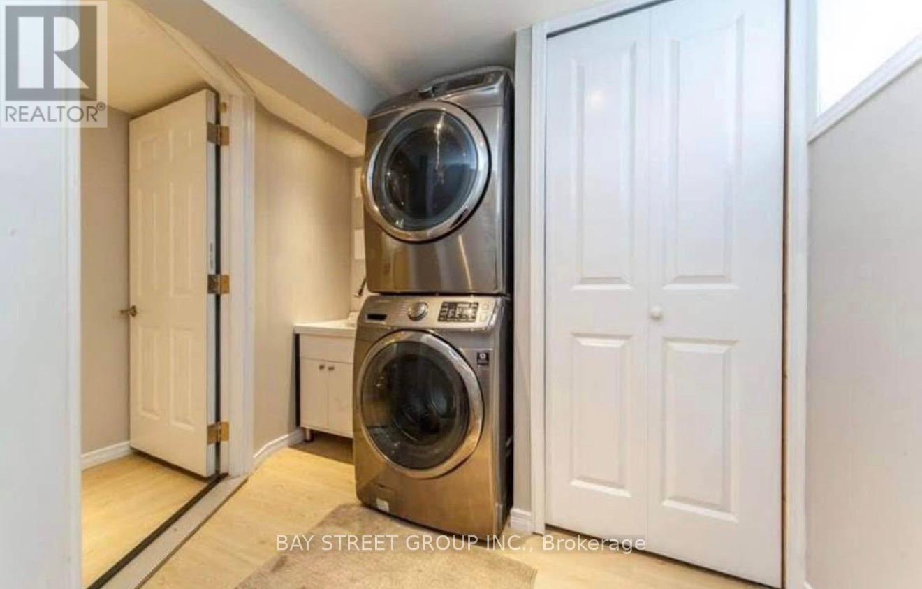Upper Floor - 57 Medway Crescent, Toronto, Ontario  M1P 3T7 - Photo 13 - E13505582