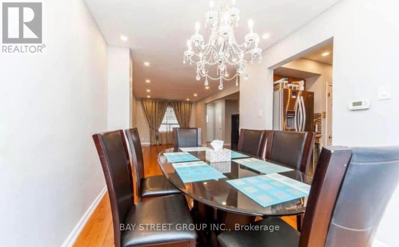 Upper Floor - 57 Medway Crescent, Toronto, Ontario  M1P 3T7 - Photo 4 - E13505582