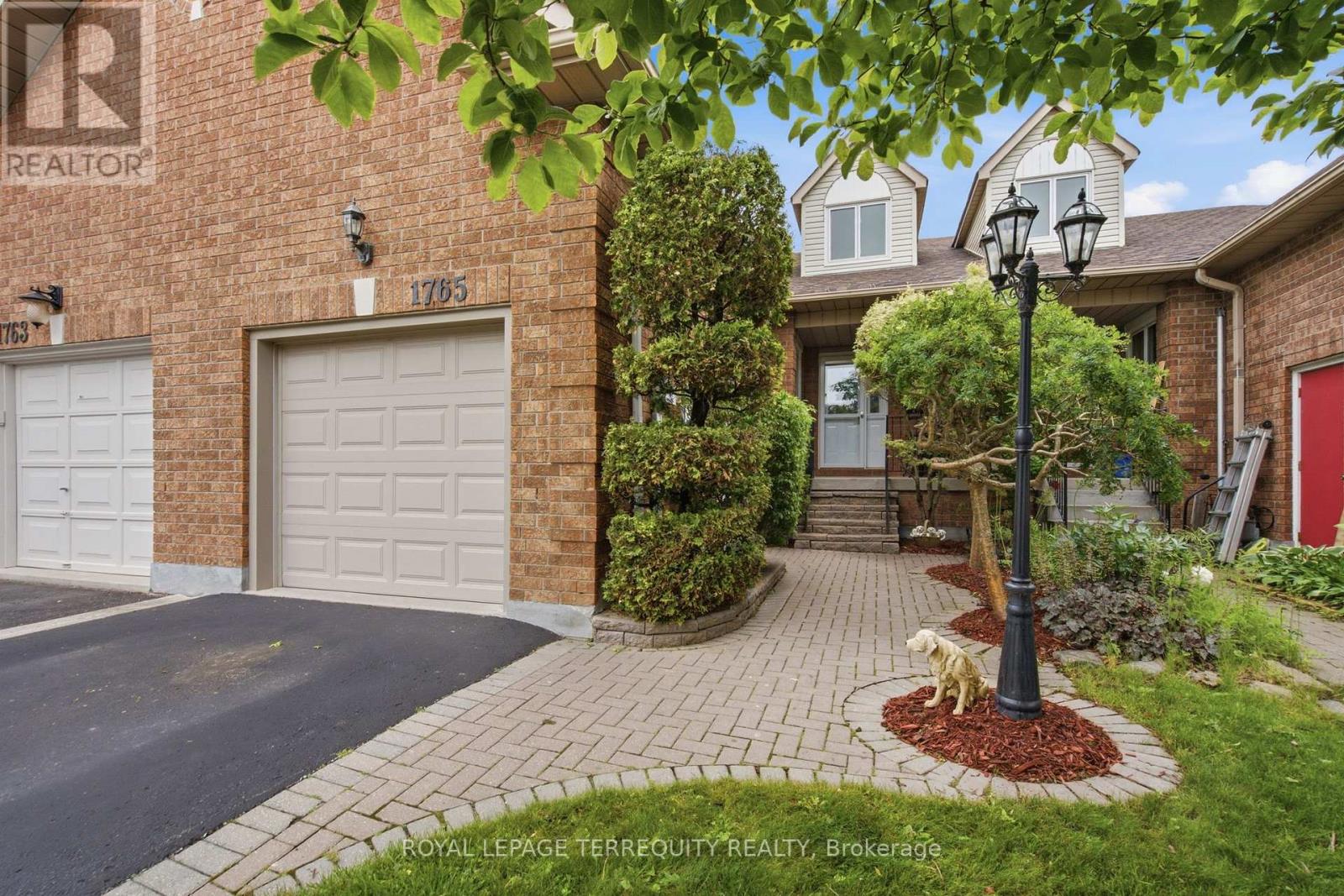 1765 DUFFERIN STREET, Whitby, Ontario