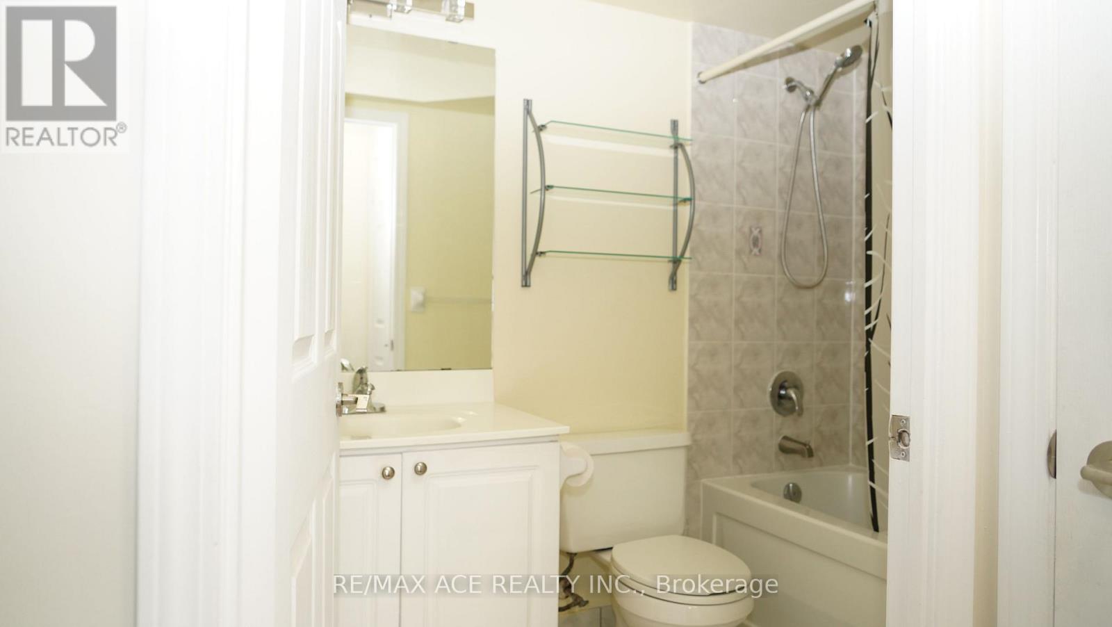 803 - 83 Borough Drive, Toronto, Ontario  M1P 5E4 - Photo 14 - E13505730