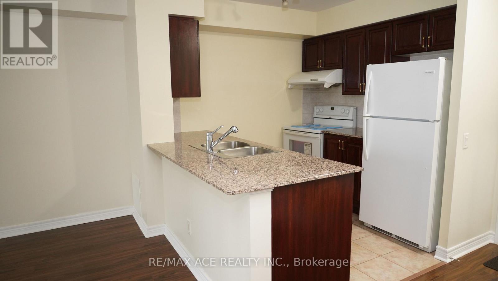 803 - 83 Borough Drive, Toronto, Ontario  M1P 5E4 - Photo 7 - E13505730