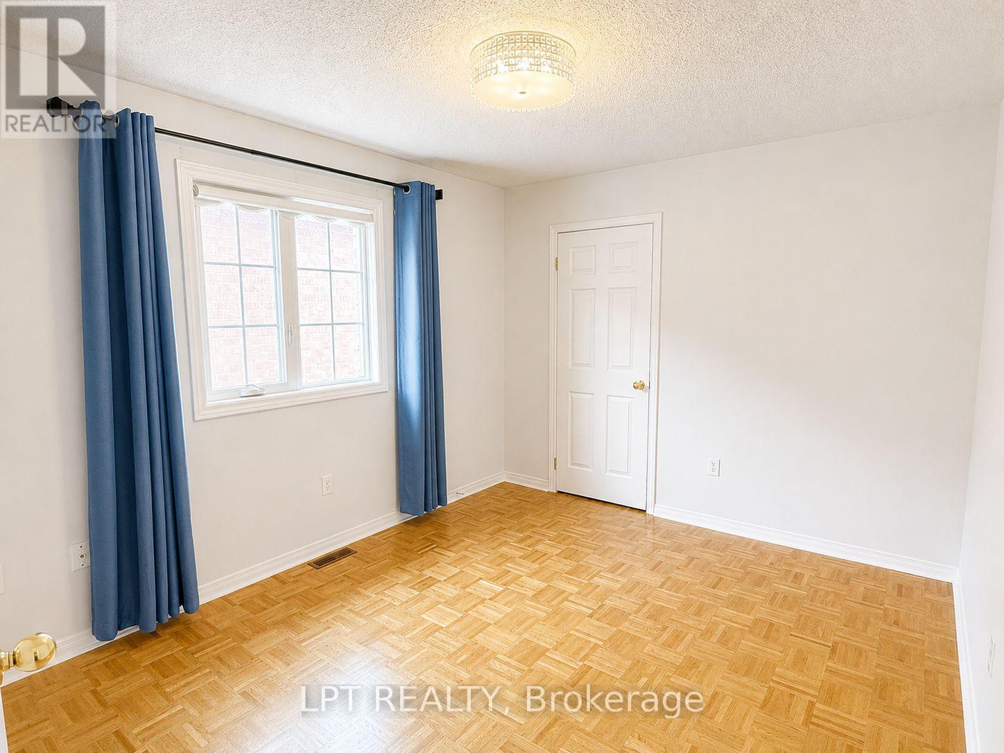 Main & 2nd Floor - 135 Warren Bradley Street, Markham, Ontario  L6C 2X5 - Photo 10 - N13505486