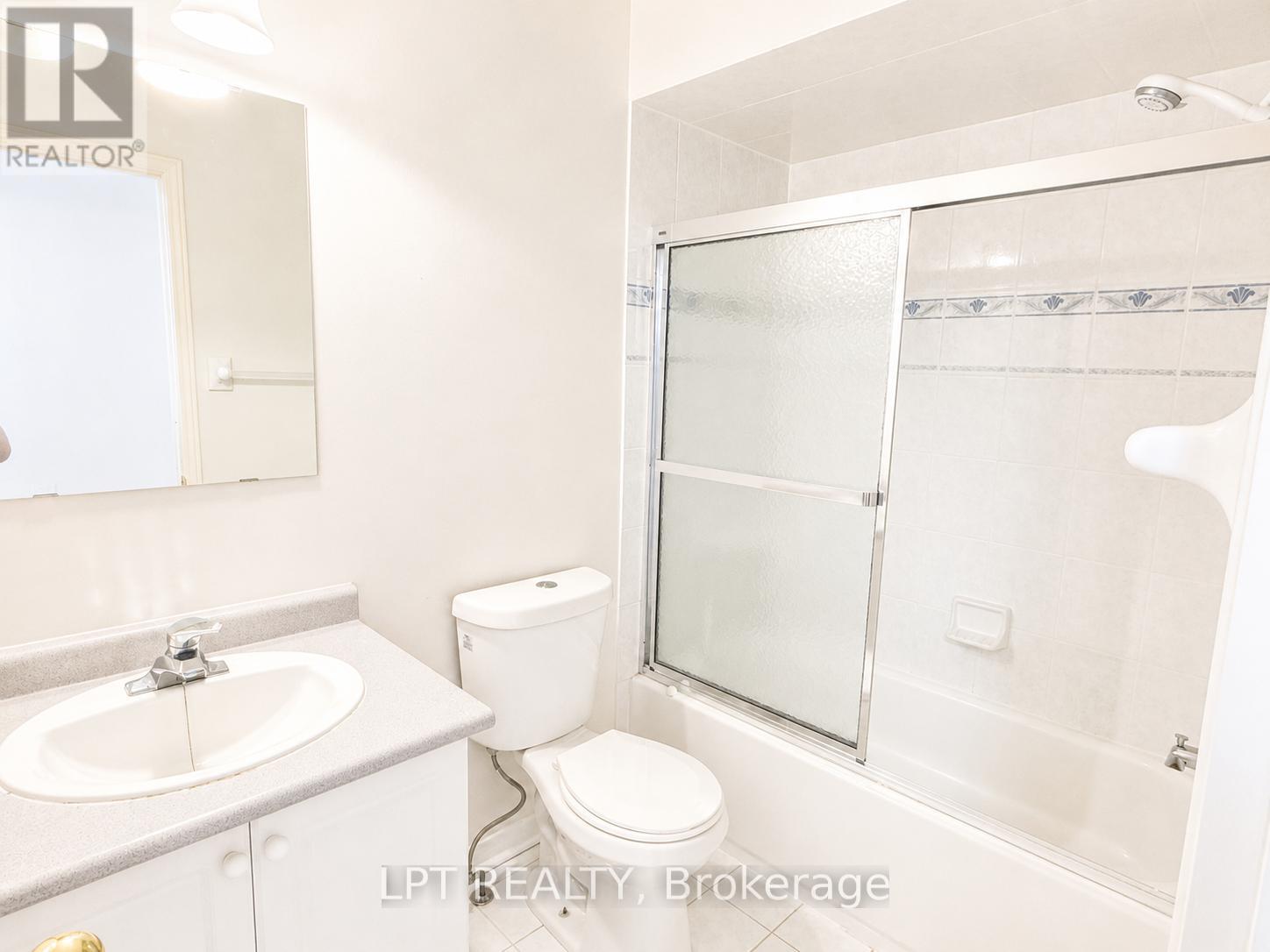 Main & 2nd Floor - 135 Warren Bradley Street, Markham, Ontario  L6C 2X5 - Photo 11 - N13505486
