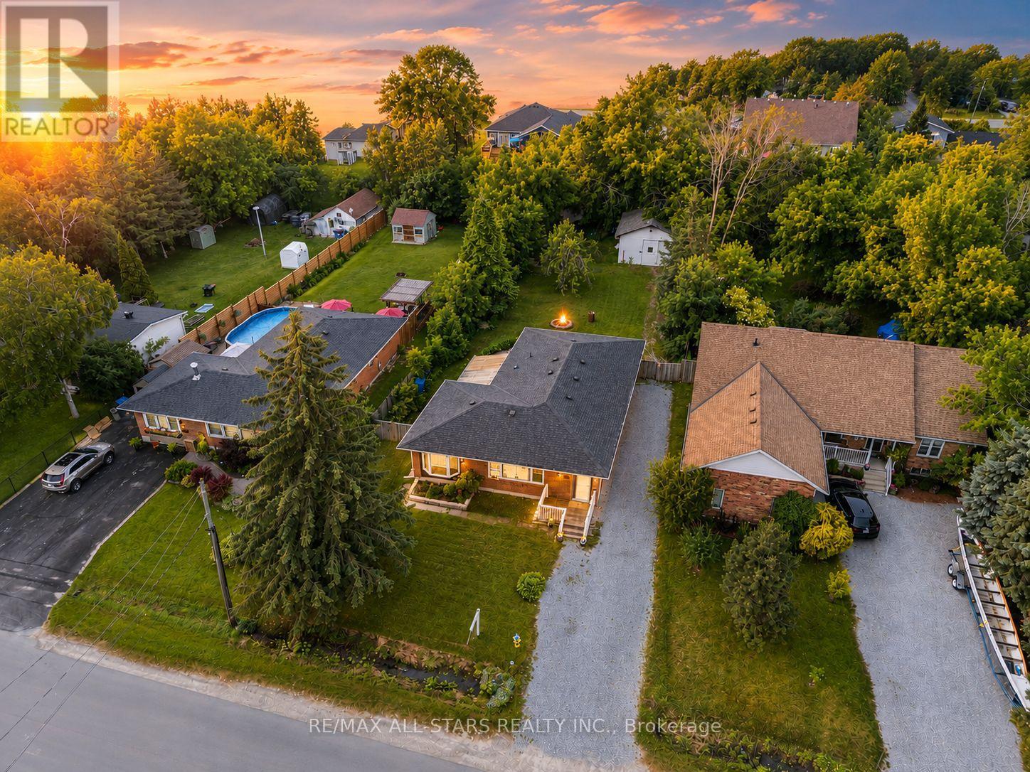 340 WALTER DRIVE, Georgina, Ontario