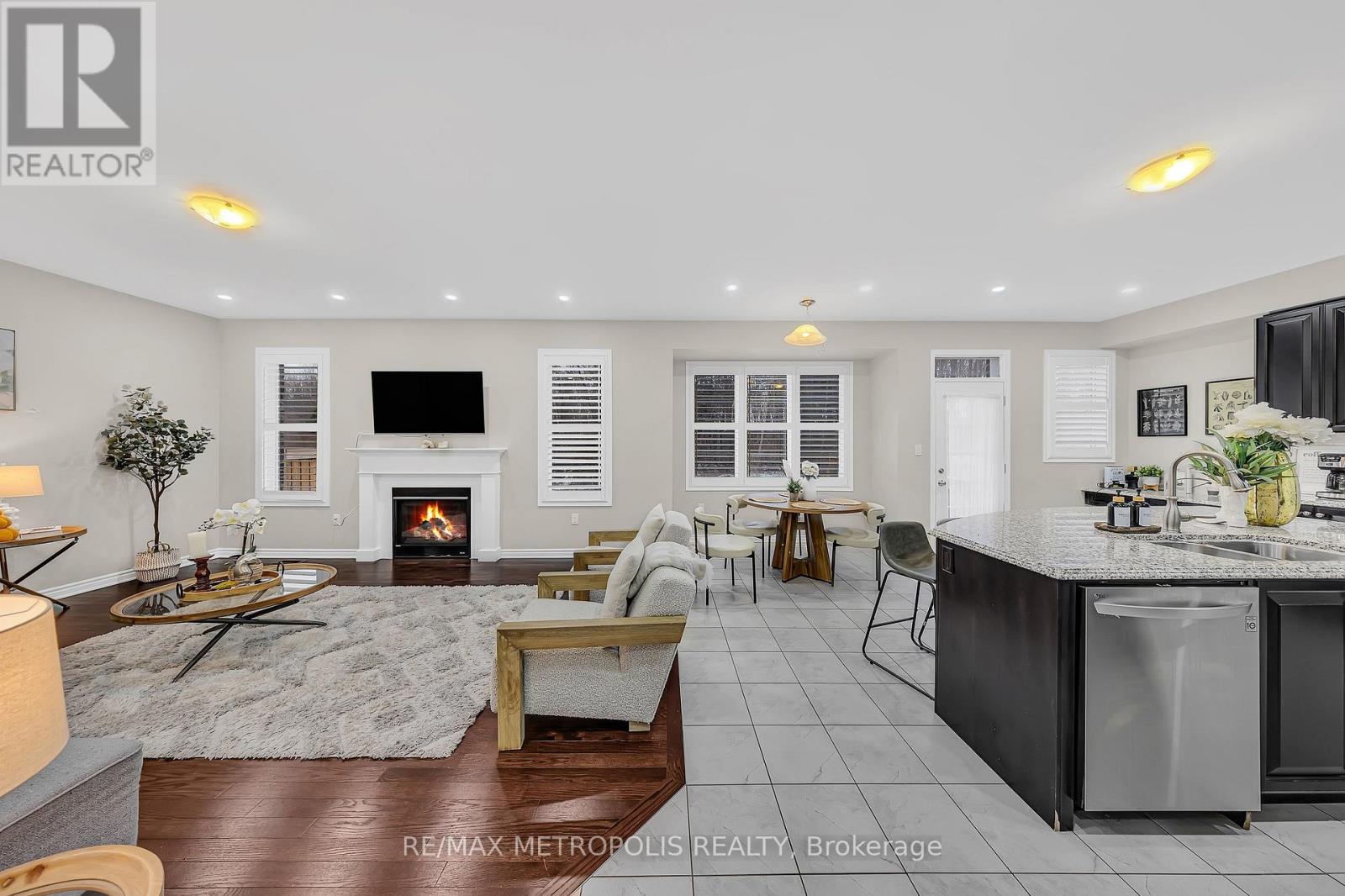 94 Newhouse Boulevard, Caledon, Ontario  L7C 4E4 - Photo 10 - W13505618