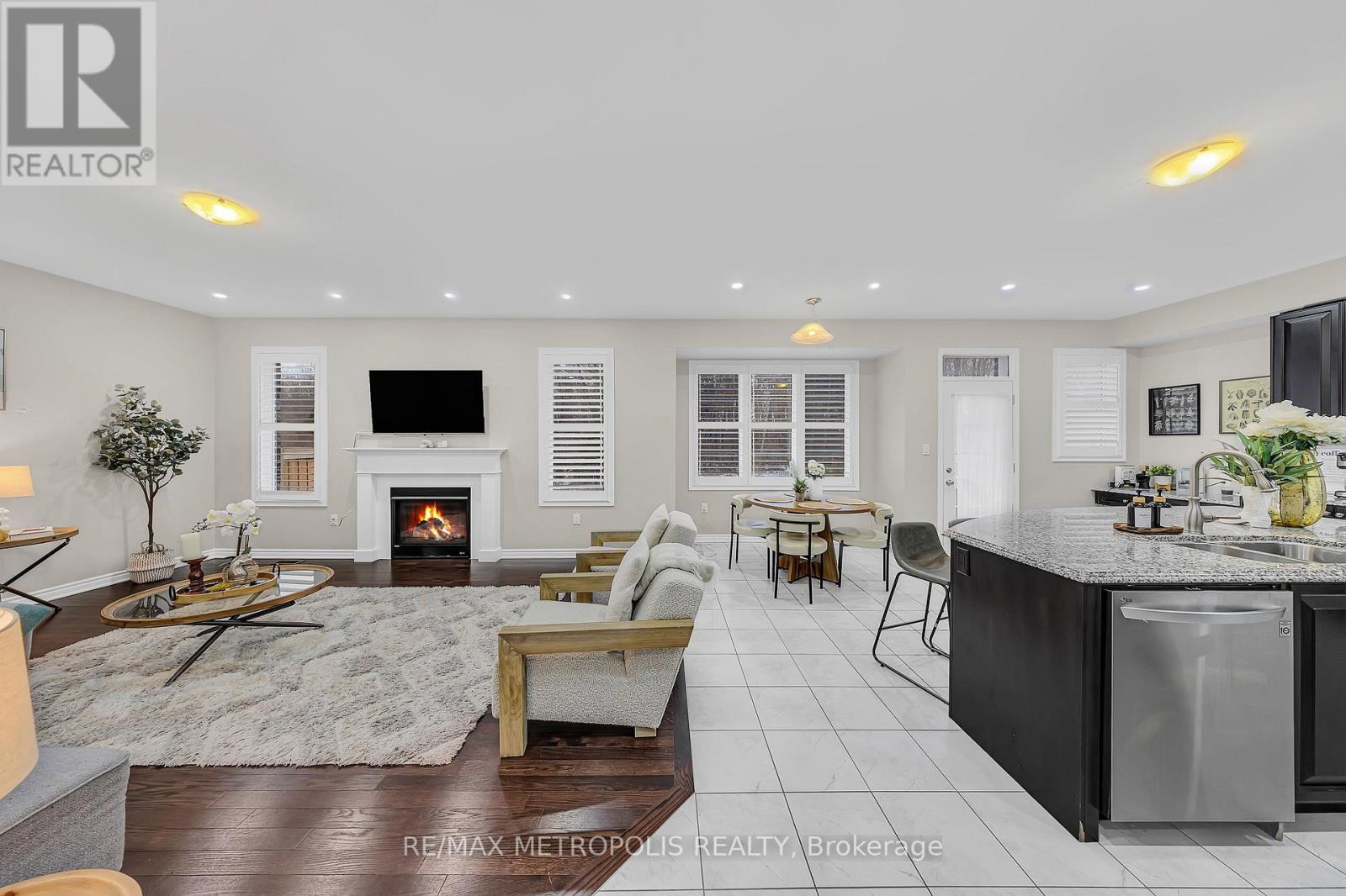94 Newhouse Boulevard, Caledon, Ontario  L7C 4E4 - Photo 15 - W13505618
