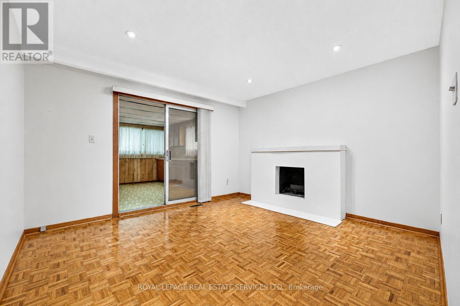 108 Anthia Drive, Toronto, Ontario  M9L 1K8 - Photo 13 - W13505640