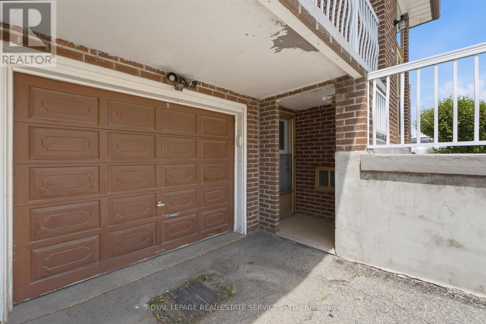 108 Anthia Drive, Toronto, Ontario  M9L 1K8 - Photo 2 - W13505640