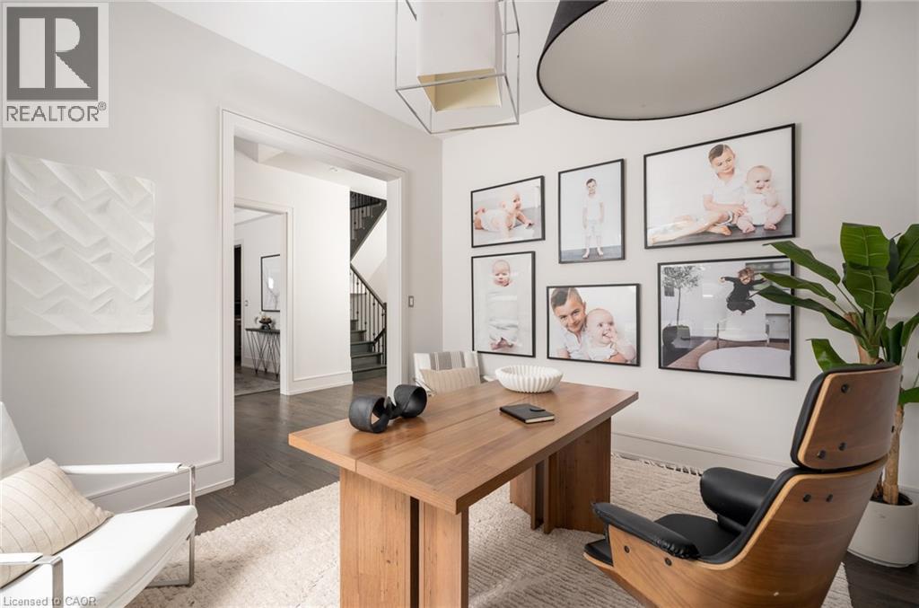 1025 Bridge Road, Oakville, Ontario  L6L 2B4 - Photo 4 - 40840898