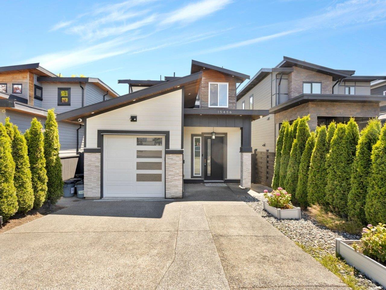 15456 RUSSELL AVENUE, White Rock, British Columbia