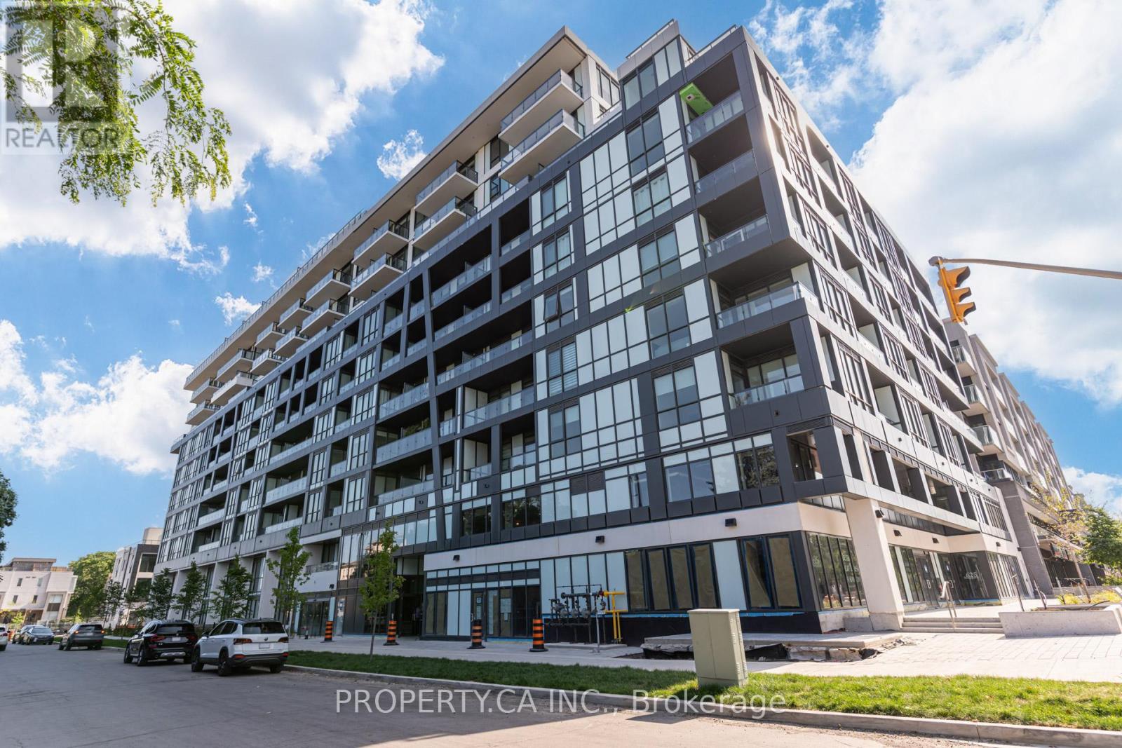 106 - 6 GREENBRIAR ROAD, Toronto, Ontario