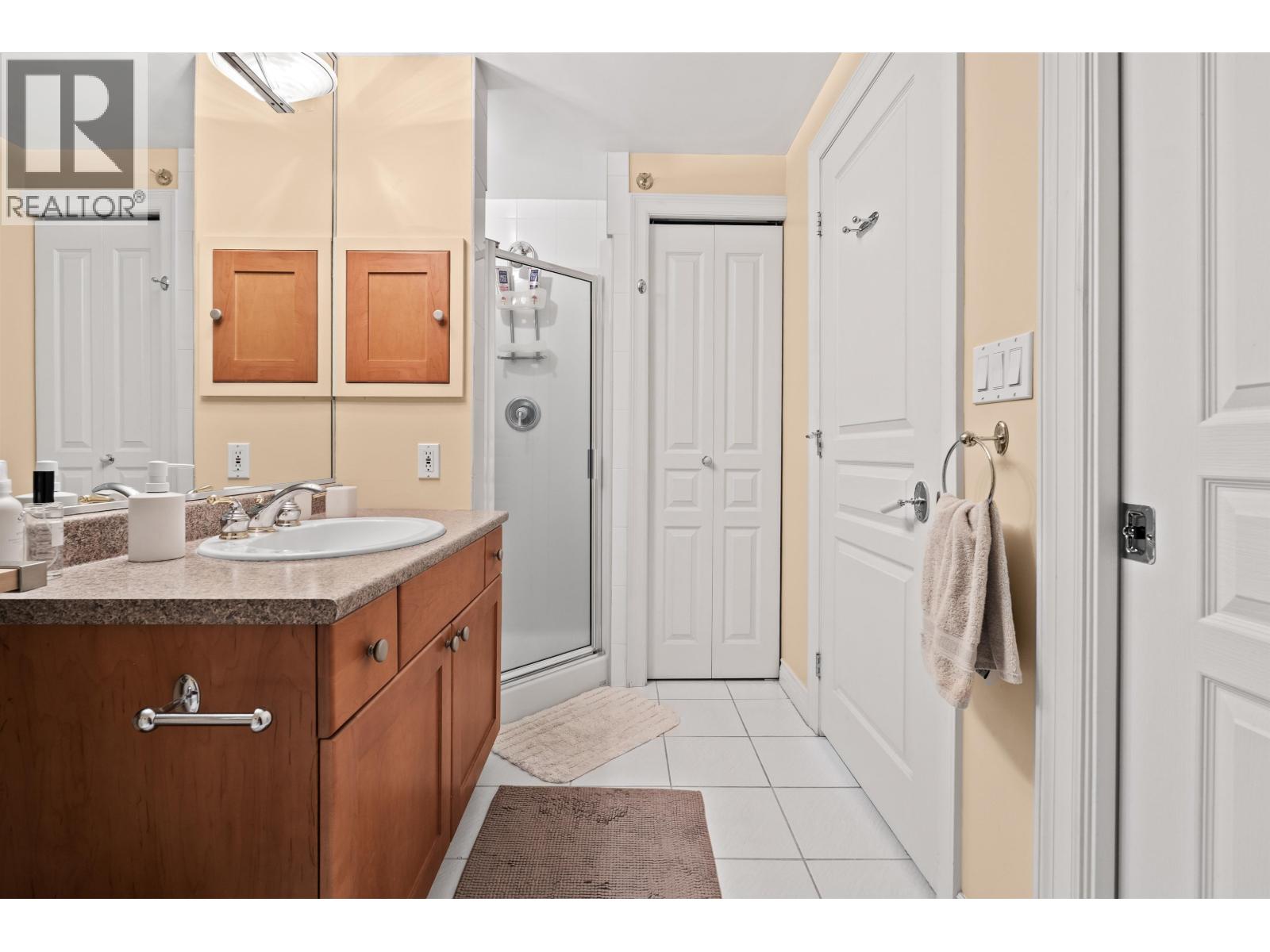 302 588 16th Street, West Vancouver, British Columbia  V7V 3R7 - Photo 12 - R3141233