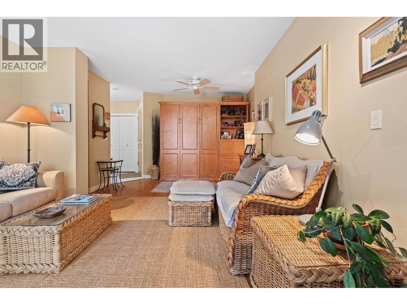 302 588 16th Street, West Vancouver, British Columbia  V7V 3R7 - Photo 23 - R3141233