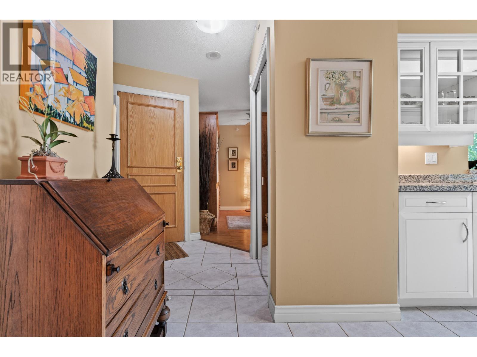 302 588 16th Street, West Vancouver, British Columbia  V7V 3R7 - Photo 27 - R3141233