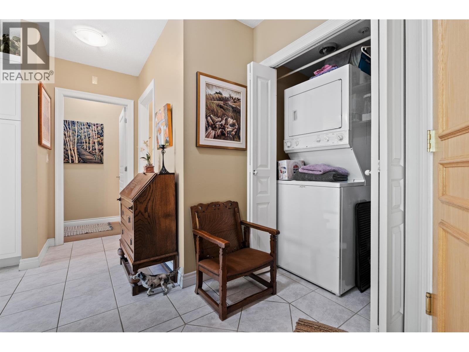 302 588 16th Street, West Vancouver, British Columbia  V7V 3R7 - Photo 28 - R3141233