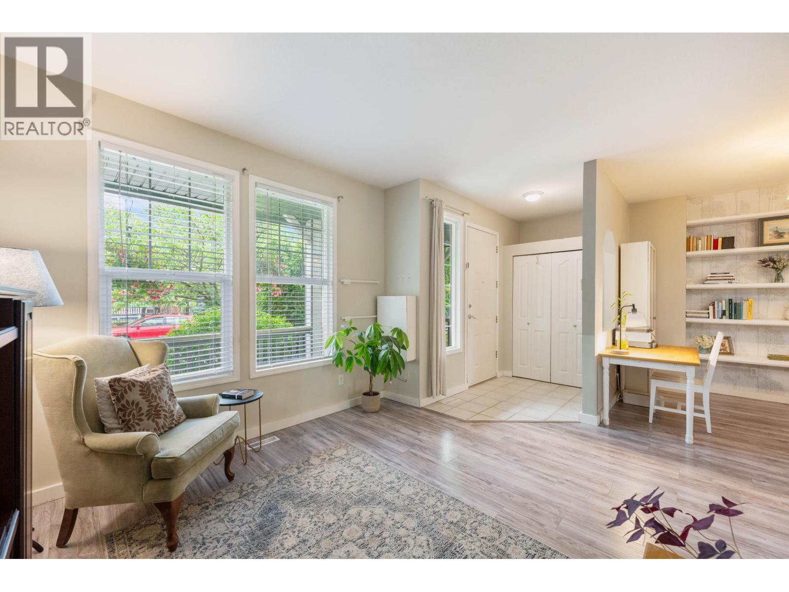 24383 101a Avenue, Maple Ridge, British Columbia V2W 1W6 - Photo 3 - R3141282