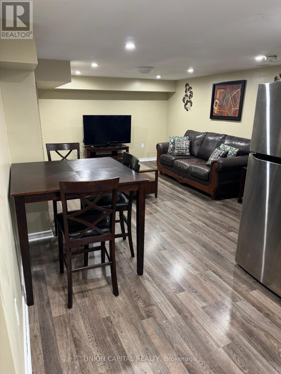 427 Rossland Road W, Oshawa, Ontario  L1J 3G9 - Photo 4 - E13504988