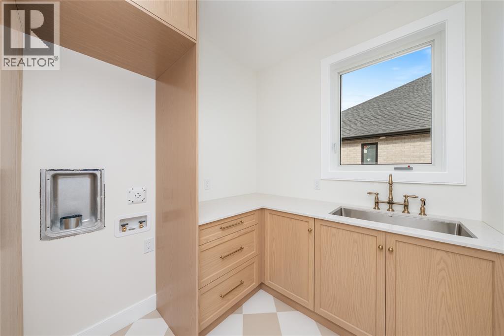 3499 Paul Crescent, Plympton-Wyoming photo 12