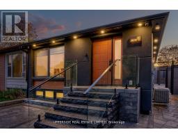 61 MARLIN COURT, Newmarket, Ontario