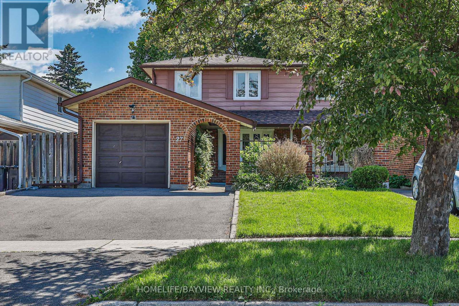 27 BEDLE AVENUE, Toronto, Ontario
