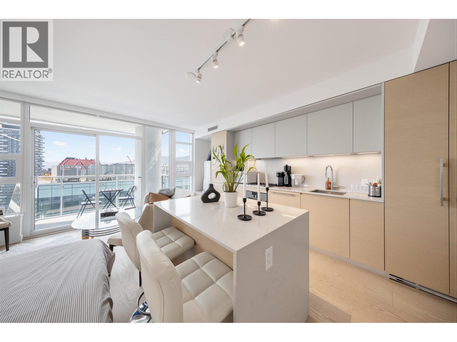 2203 1289 Hornby Street, Vancouver, British Columbia  V6Z 0G7 - Photo 5 - R3139265
